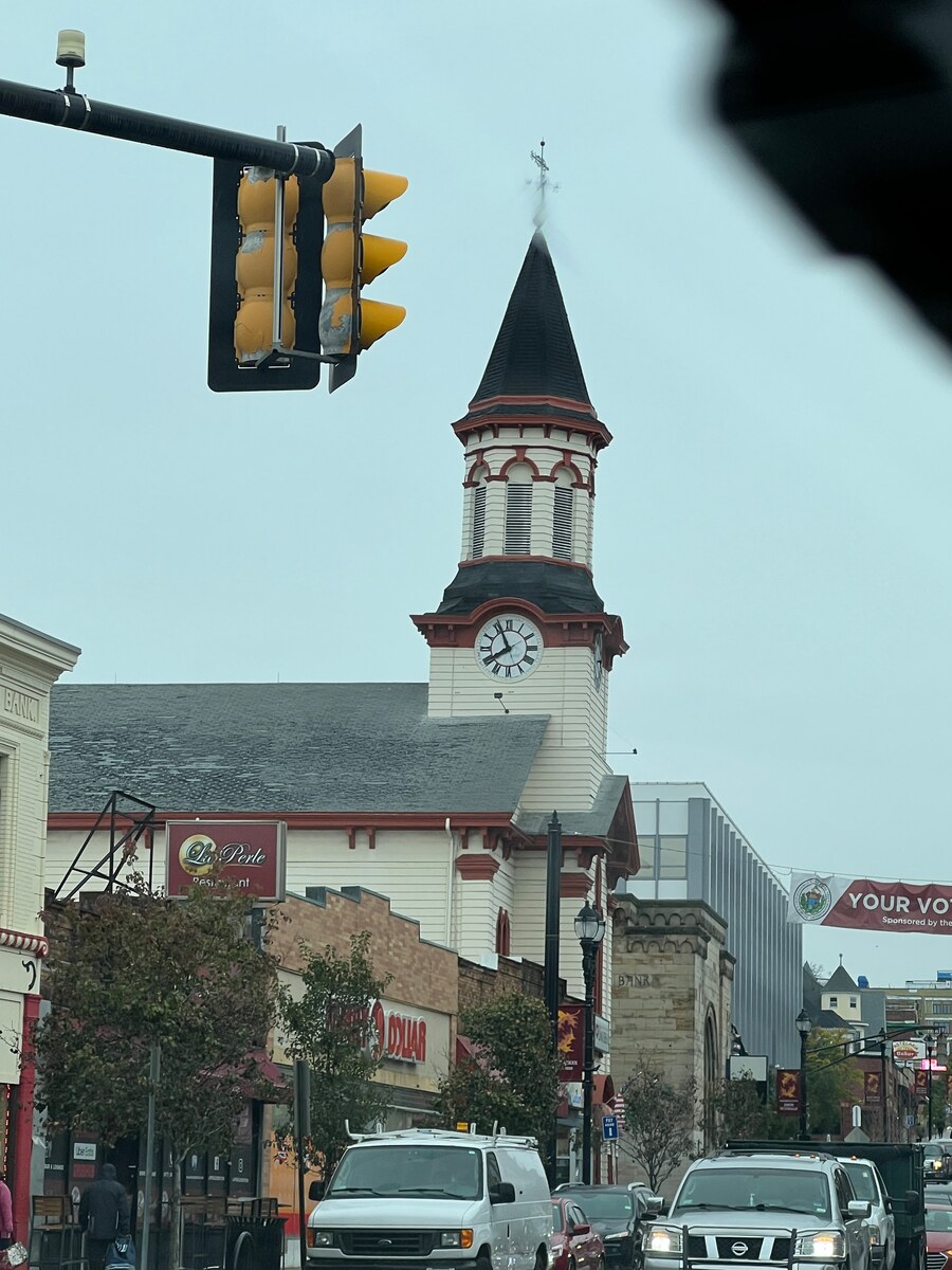 Clock in Everett, Massachusetts, USA