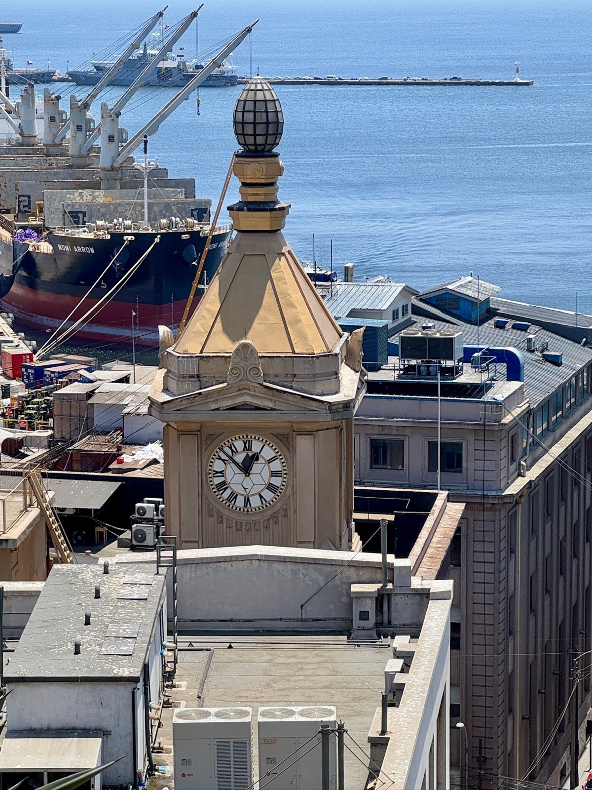 Clock in Valparaíso, Chile