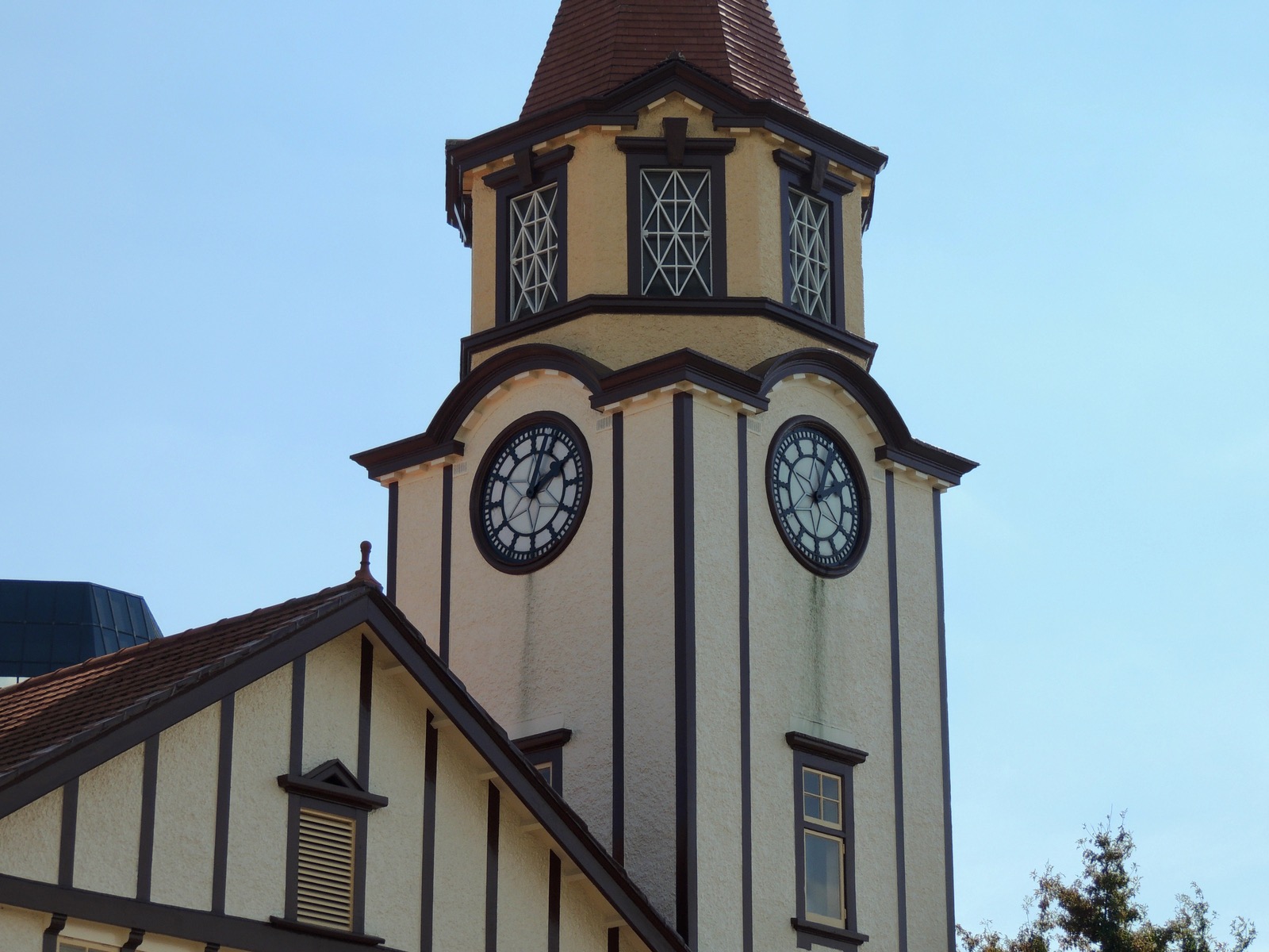 Clock in Rotorua, New Zealand