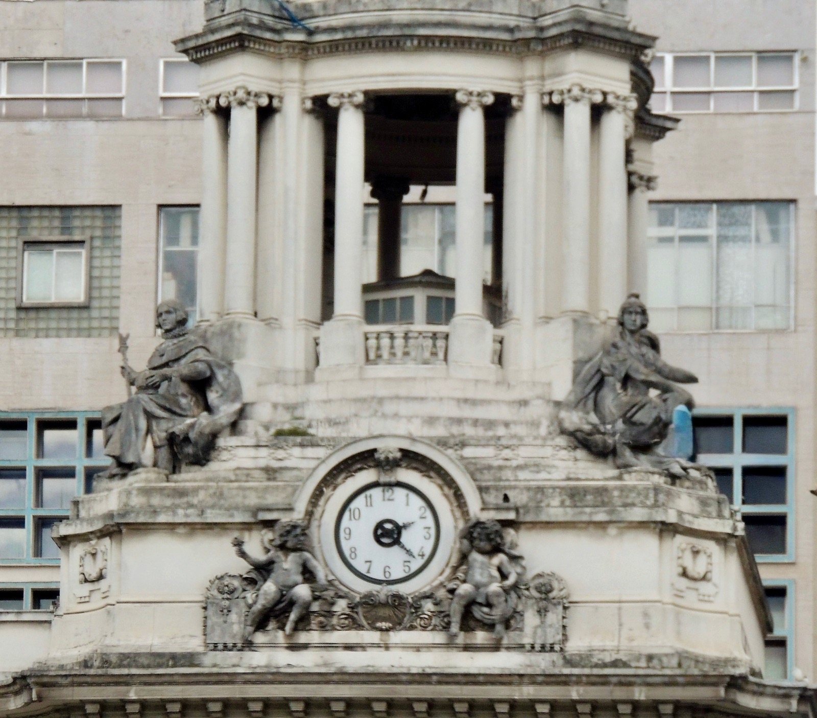 Clock in Rio de Janeiro, Brazil